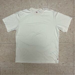Levi’s Classic Tee Off White